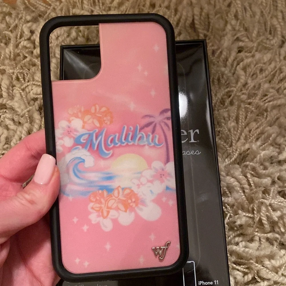Lightly used wild flower iPhone 11 phone case